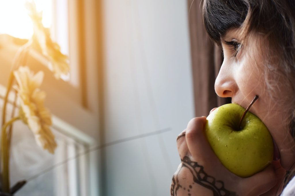 Apples are not only an easily portable snack, but they're also powerful fat fighters